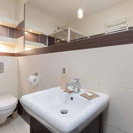 Jantar Center 아파트 *