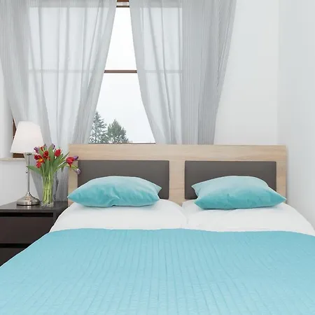 Jantar Center アパート